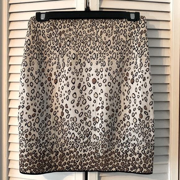 Marc Cain leopard print, modal skirt, size XS - Picture 2 of 5